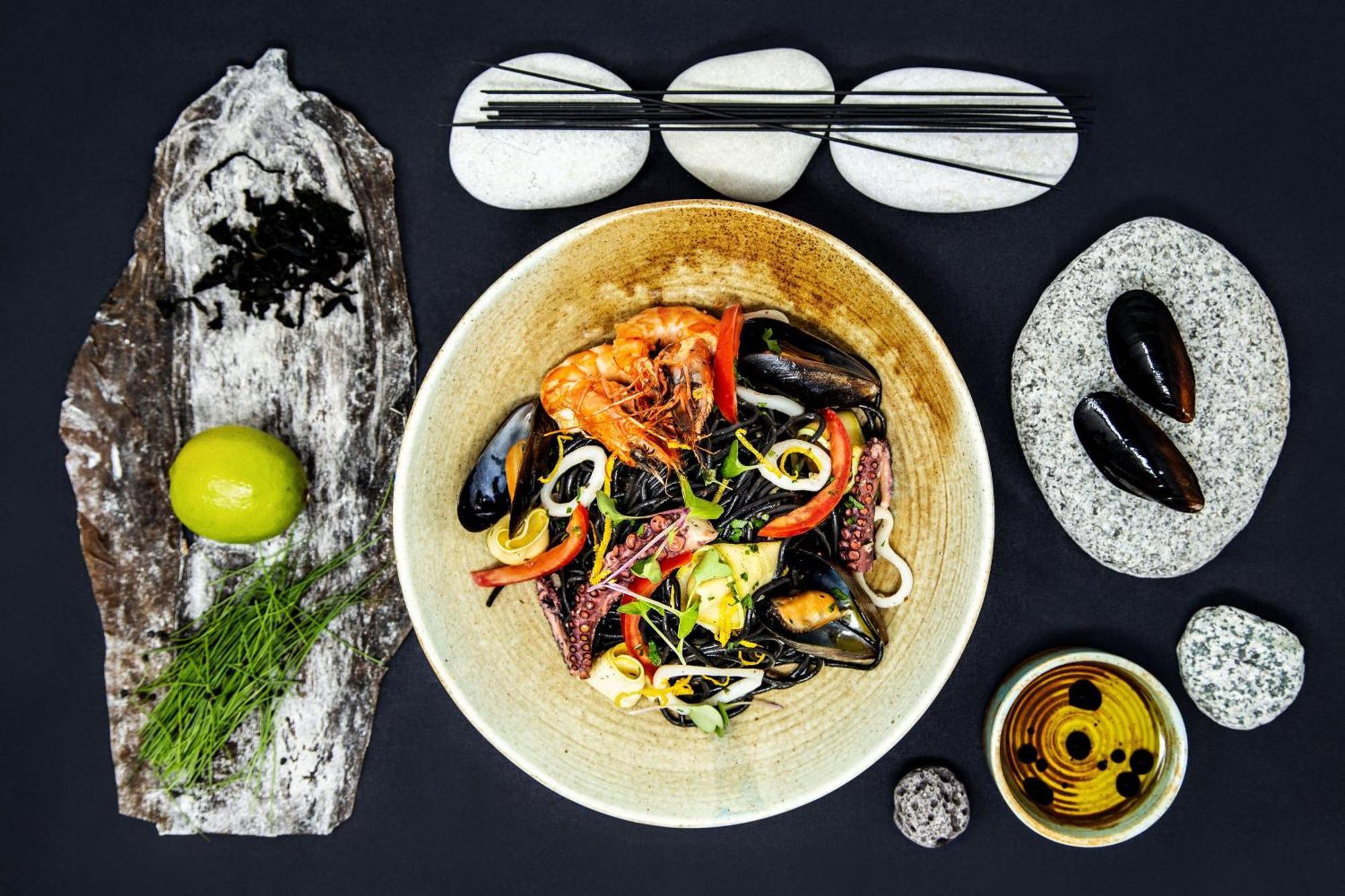 Sheraton Batumi Hotel Bagian luar foto Seafood salad