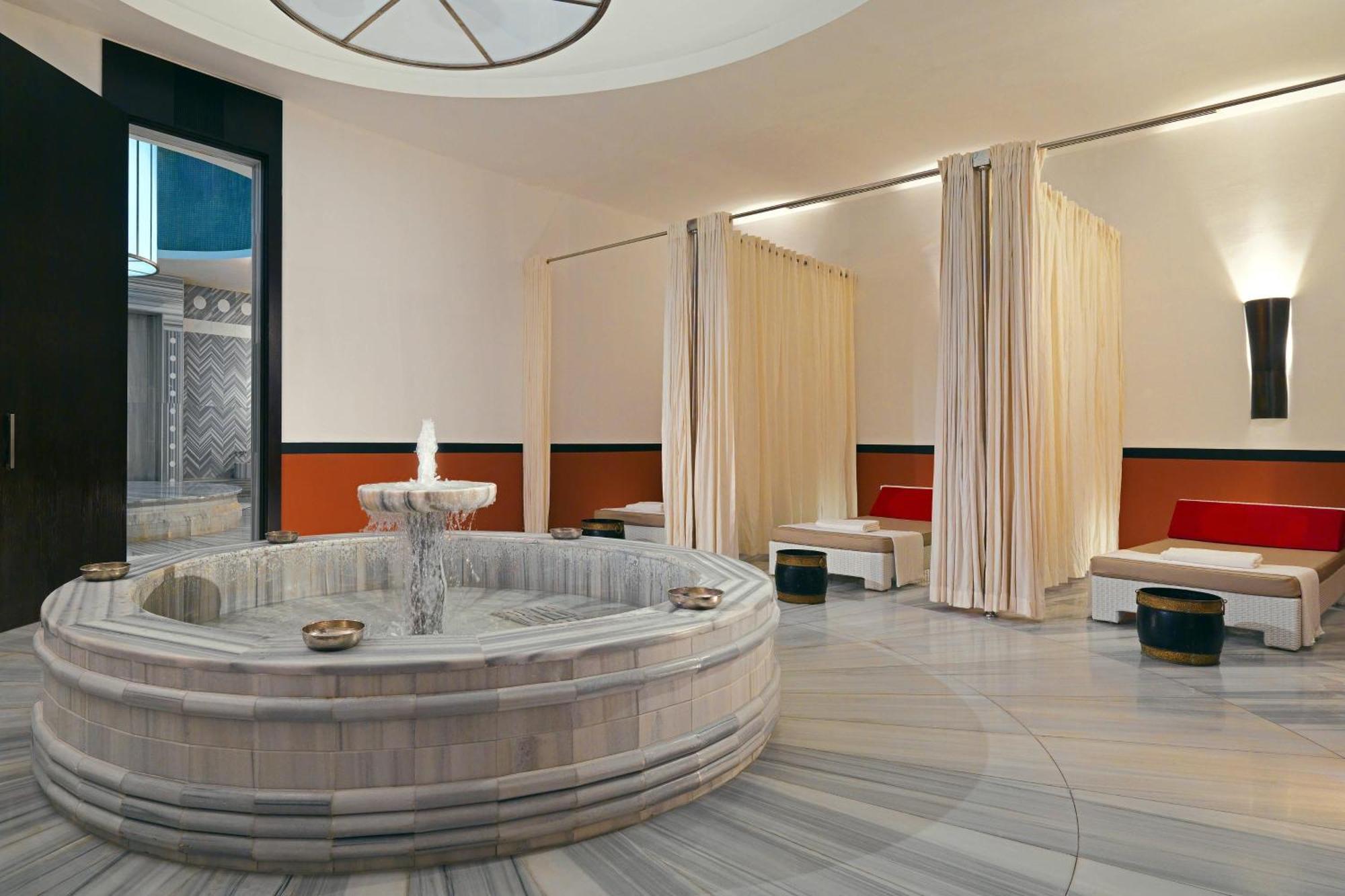 Sheraton Batumi Hotel Bagian luar foto Turkish bath at the Four Seasons Hotel, Istanbul
