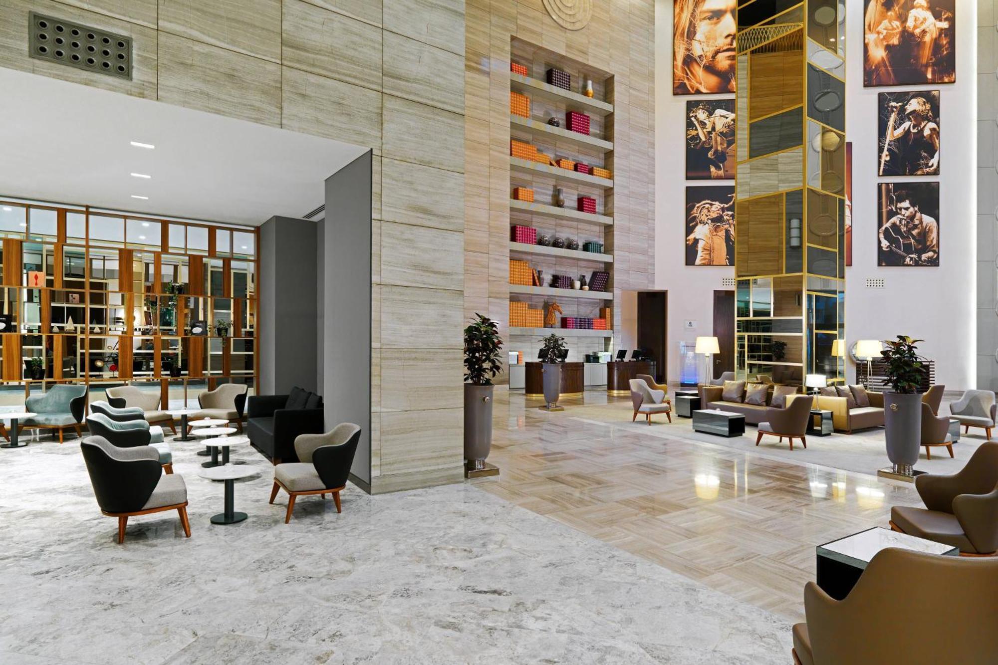 Sheraton Batumi Hotel Bagian luar foto The lobby of the hotel
