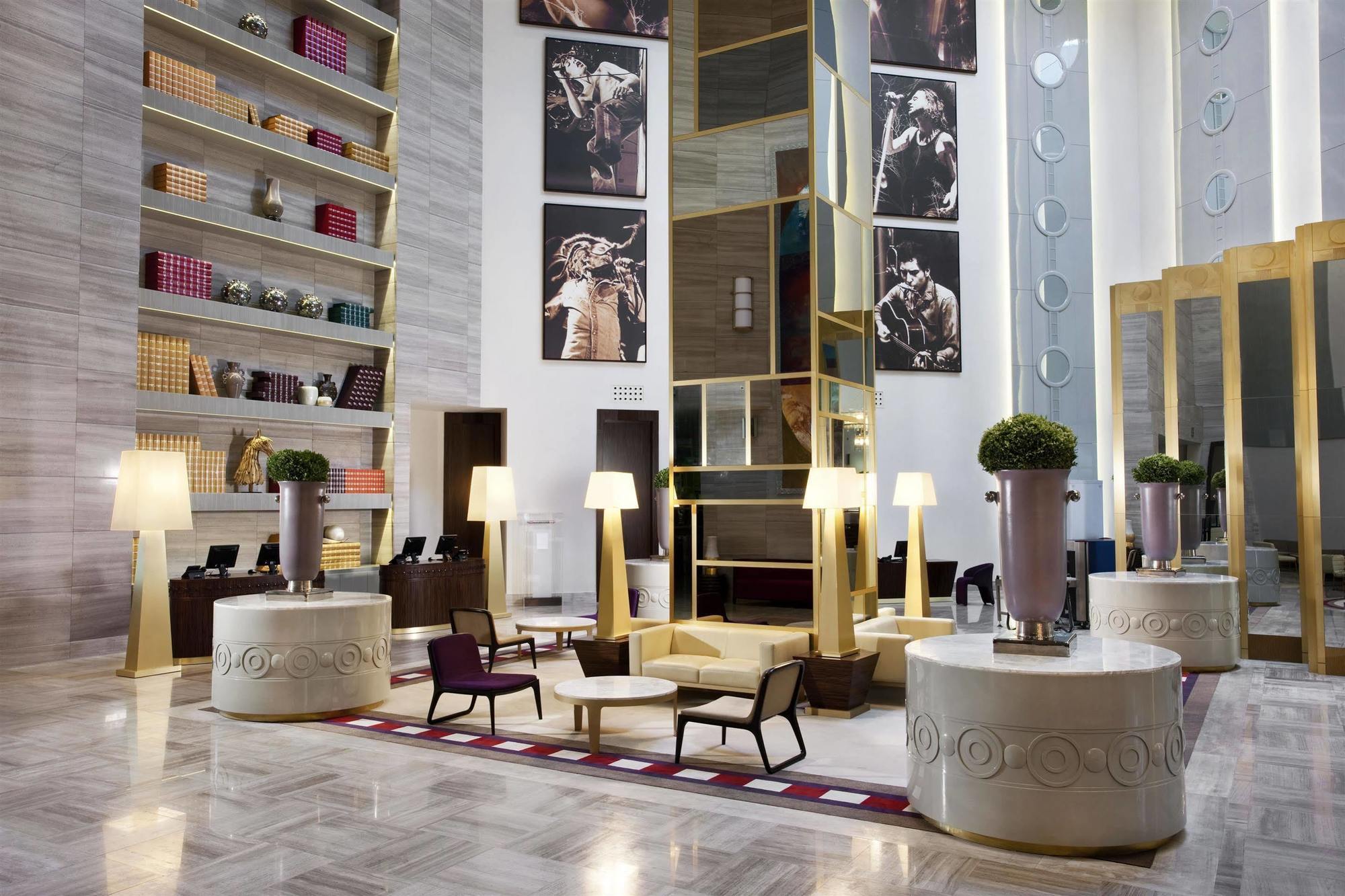 Sheraton Batumi Hotel Bagian luar foto Lobby